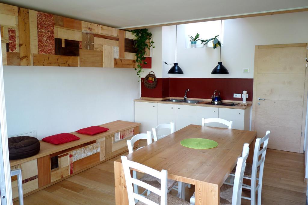 B&B Casa Sul Lago - Appartamenti 칼세라니카알라고 객실 사진