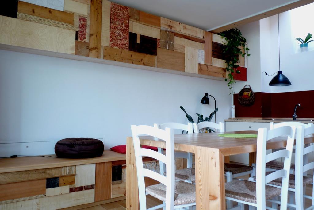 B&B Casa Sul Lago - Appartamenti 칼세라니카알라고 외부 사진