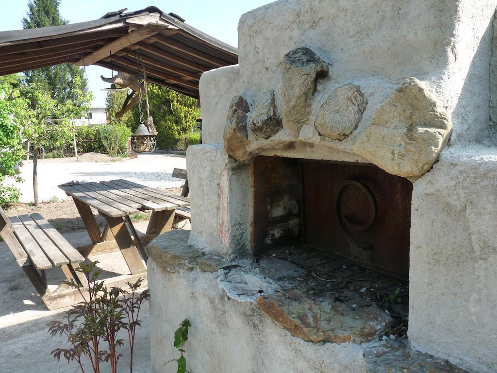 B&B Casa Sul Lago - Appartamenti 칼세라니카알라고 외부 사진