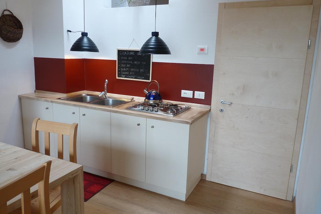 B&B Casa Sul Lago - Appartamenti 칼세라니카알라고 객실 사진