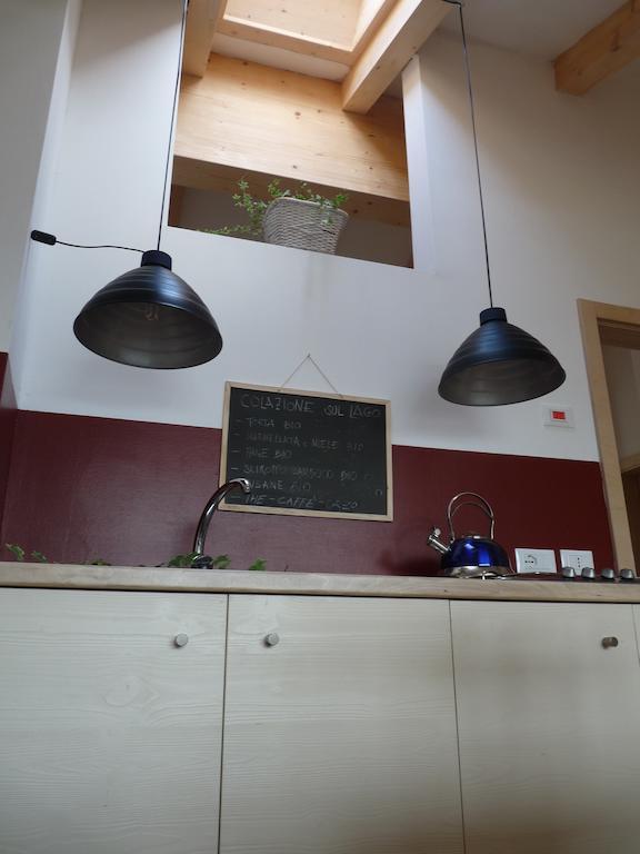 B&B Casa Sul Lago - Appartamenti 칼세라니카알라고 외부 사진