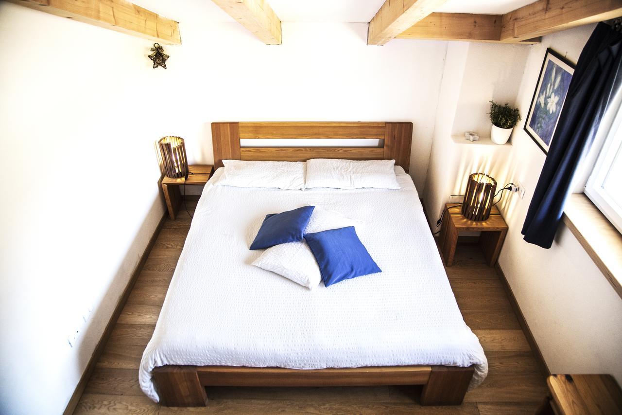 B&B Casa Sul Lago - Appartamenti 칼세라니카알라고 외부 사진